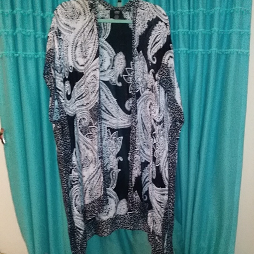 Gauzy Flowy kimono